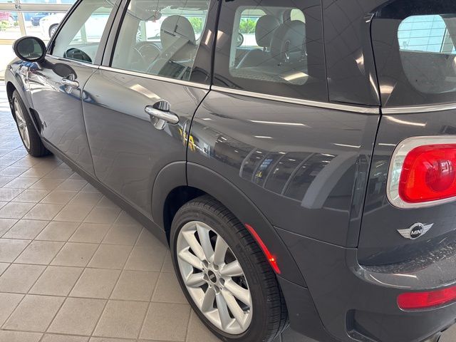 2017 Mini Clubman Base S ALL4 photo 4