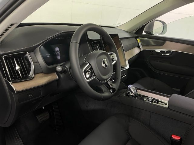 2026 Volvo XC90 Plus - Photo 19
