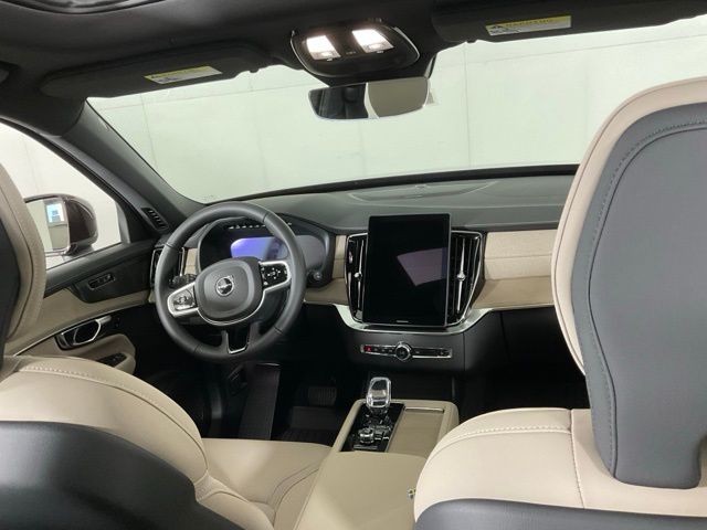 2026 Volvo XC90 Plus - Photo 16