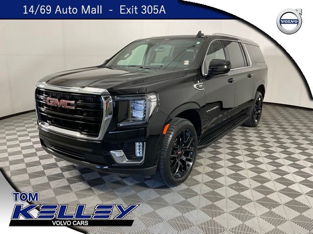 2022 GMC Yukon 4WD SLE's photo
