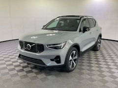 2026 Volvo XC40 B5 Plus AWD SUV