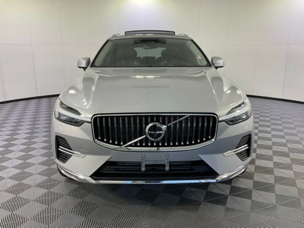 Certified 2023 Volvo XC60 Recharge Plug-In Hybrid Ultimate Bright SUV