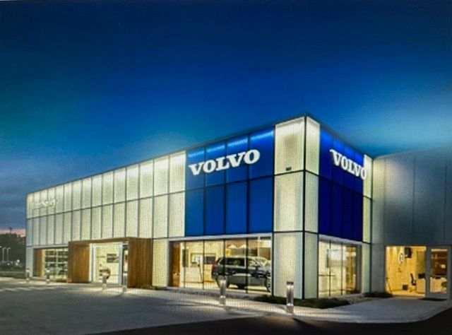 2027 Volvo XC60 B5 Plus AWD SUV
