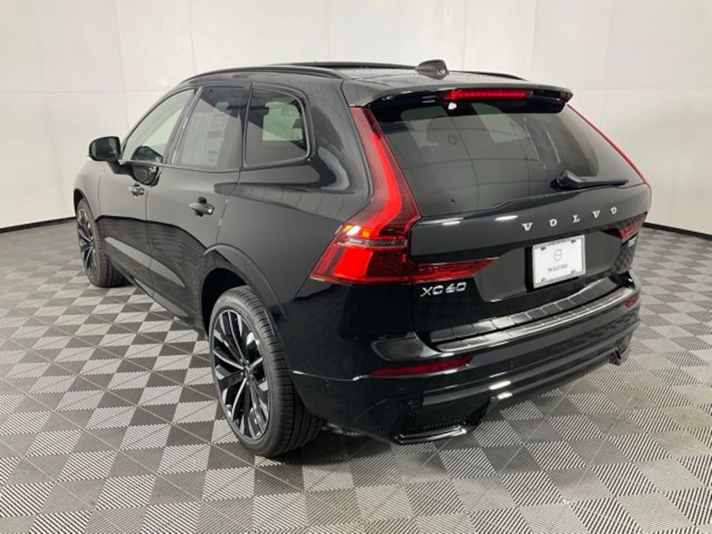 New 2026 Volvo XC60 B5 Ultra SUV