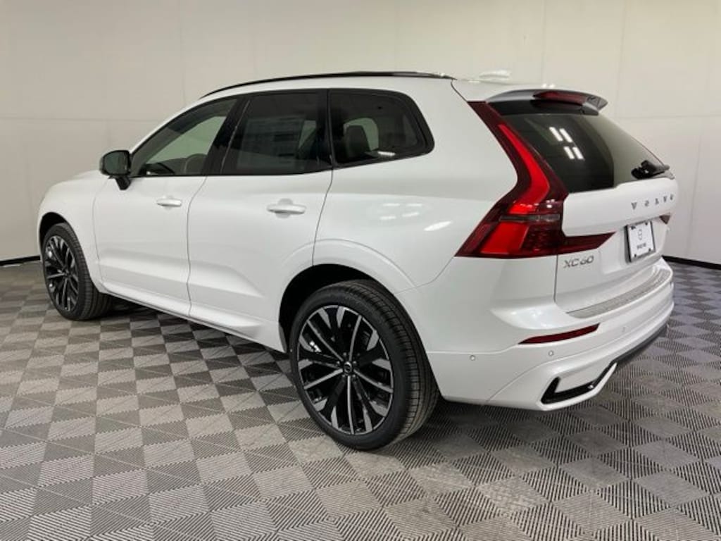 New 2026 Volvo XC60 B5 Ultra SUV