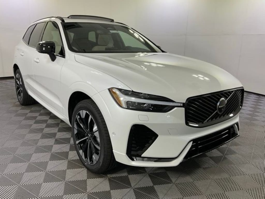 New 2026 Volvo XC60 B5 Plus SUV