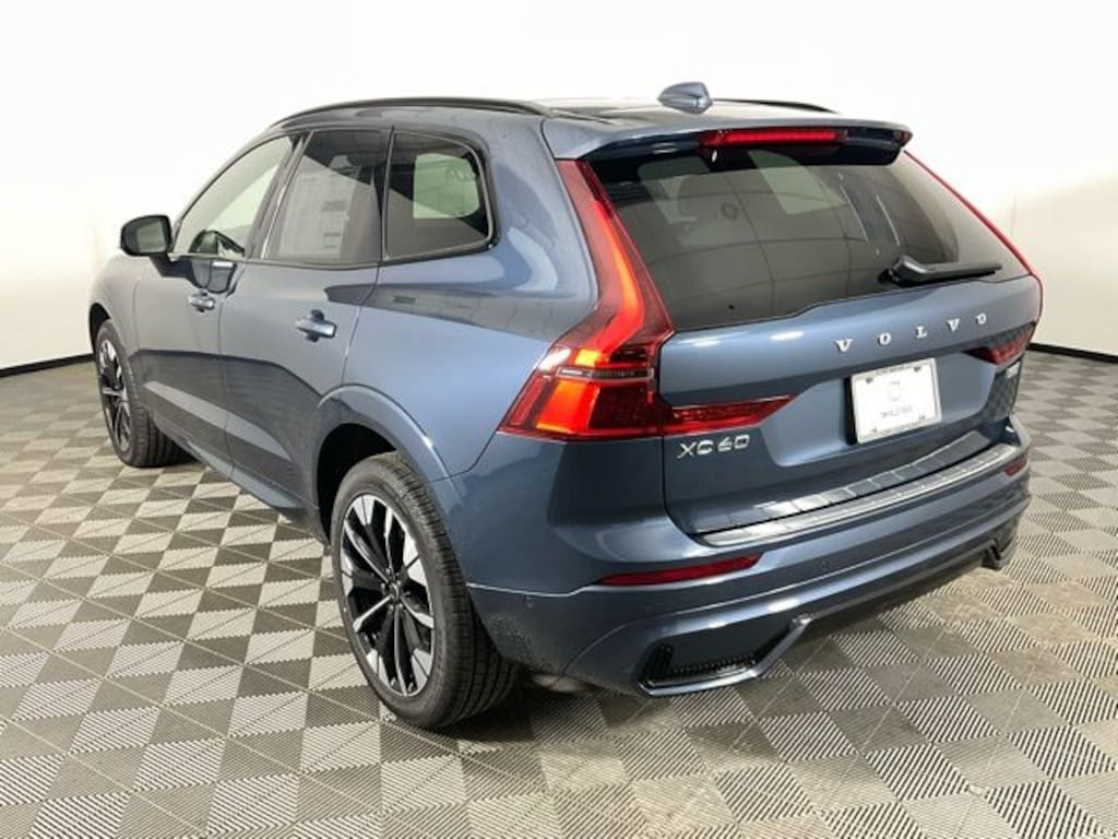 New 2026 Volvo XC60 B5 Plus SUV