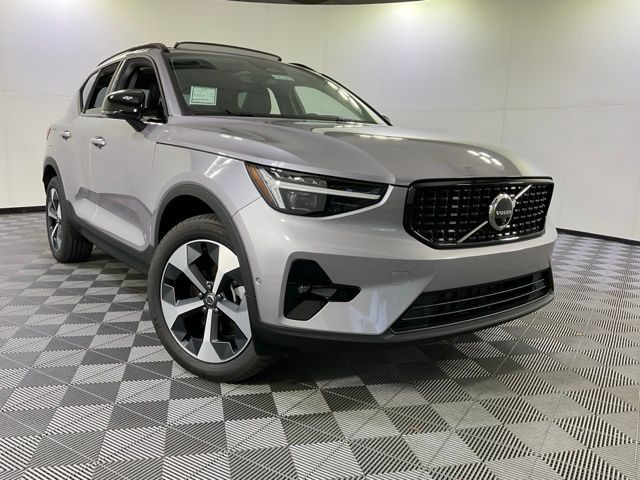 2026 Volvo XC40 Plus - Photo 48