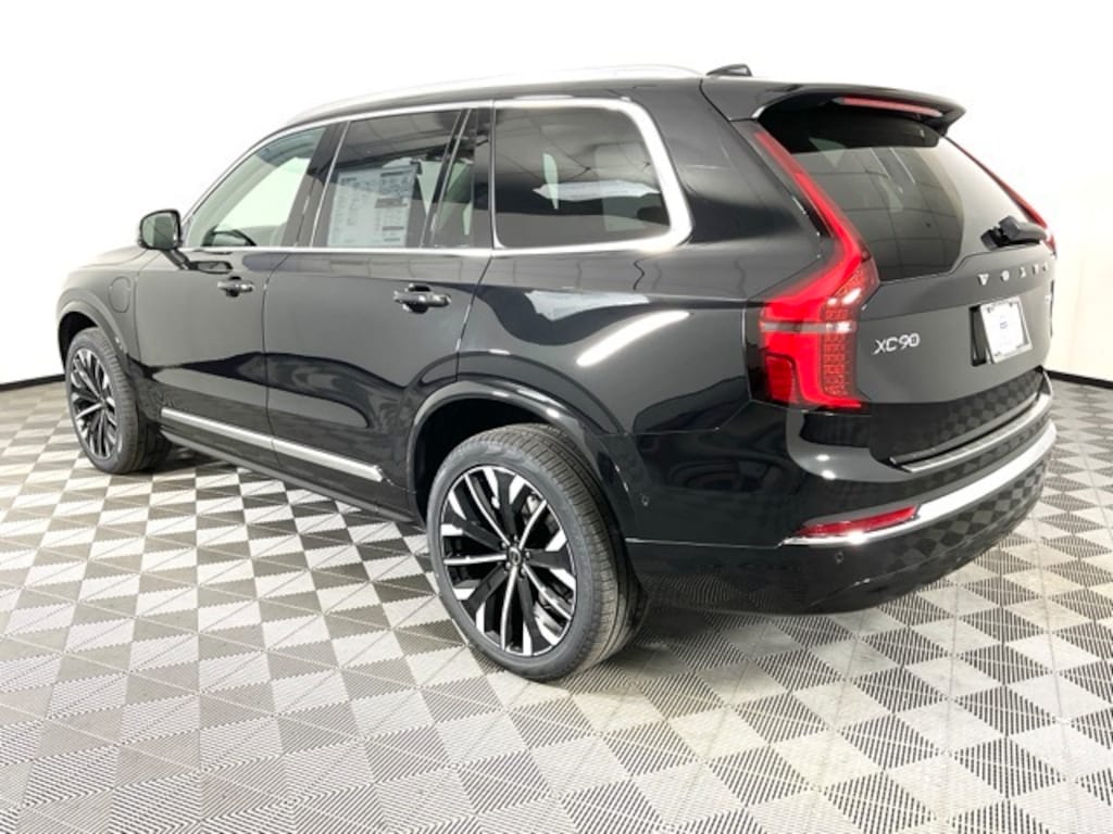 New 2025 Volvo XC90 plug-in hybrid T8 (2025.5) Plus 6-Seater SUV