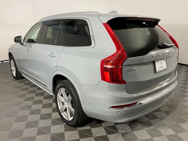 2024 Volvo XC90 B5 Core photo 4