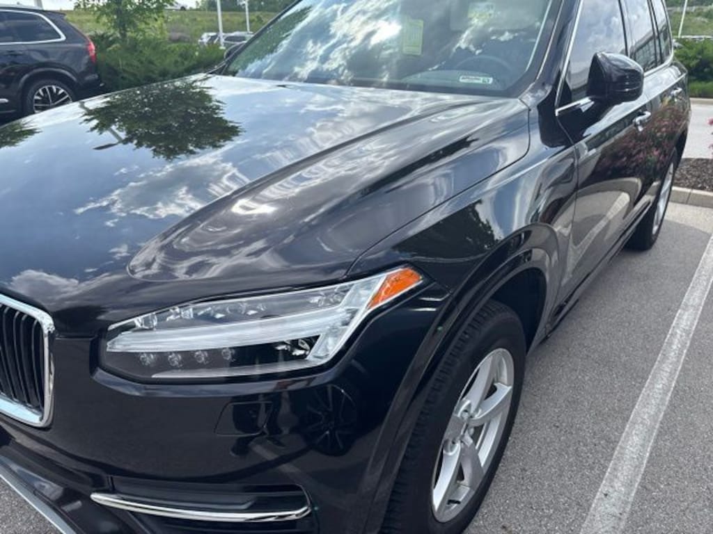 Used 2016 Volvo XC90 T5 Momentum AWD SUV