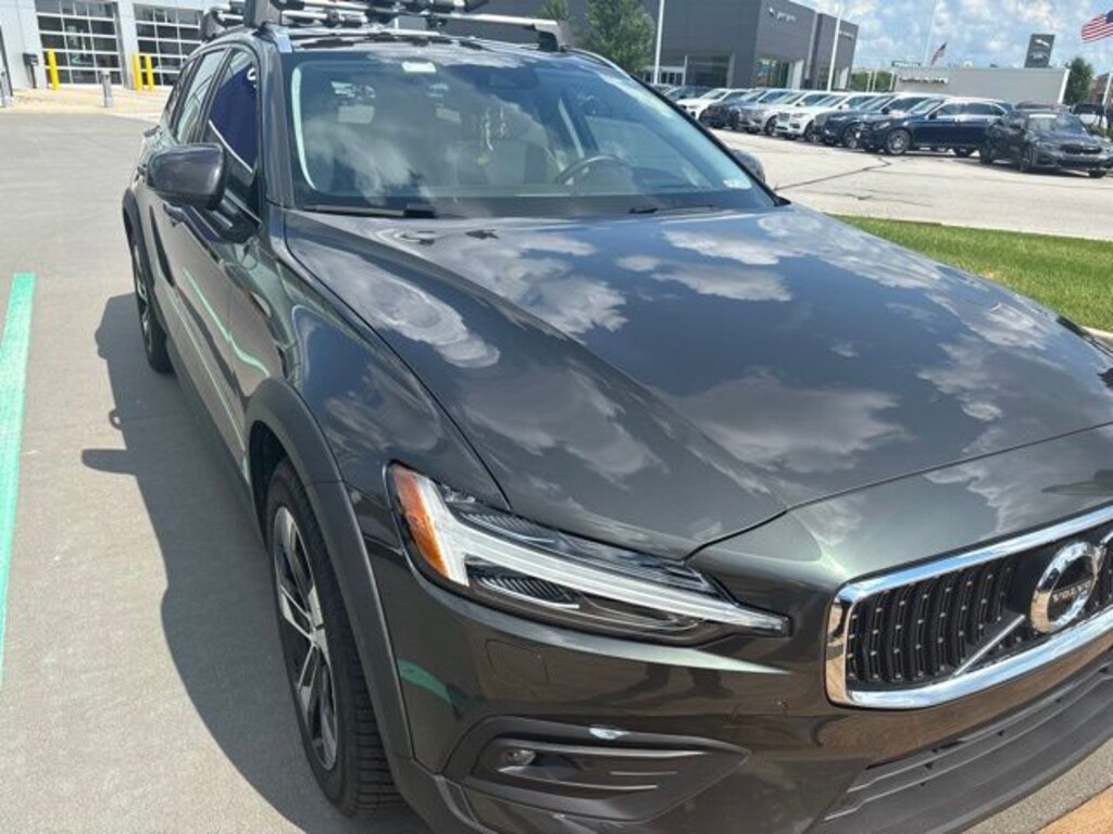 Used 2020 Volvo V60 Cross Country T5 Wagon