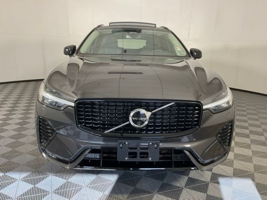 Used 2024 Volvo XC60 B5 Plus Dark SUV