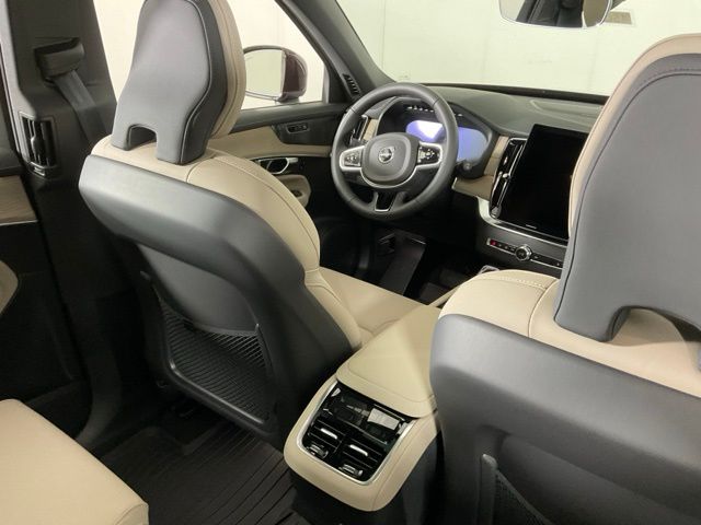 2026 Volvo XC90 Plus - Photo 33