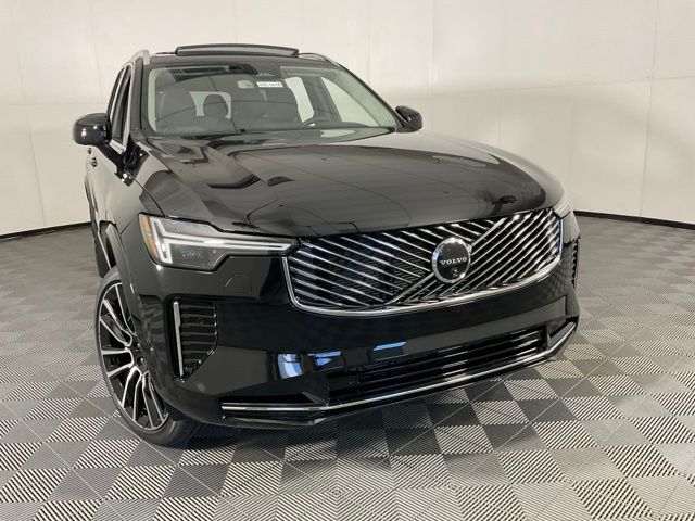 2026 Volvo XC90 Plus - Photo 8