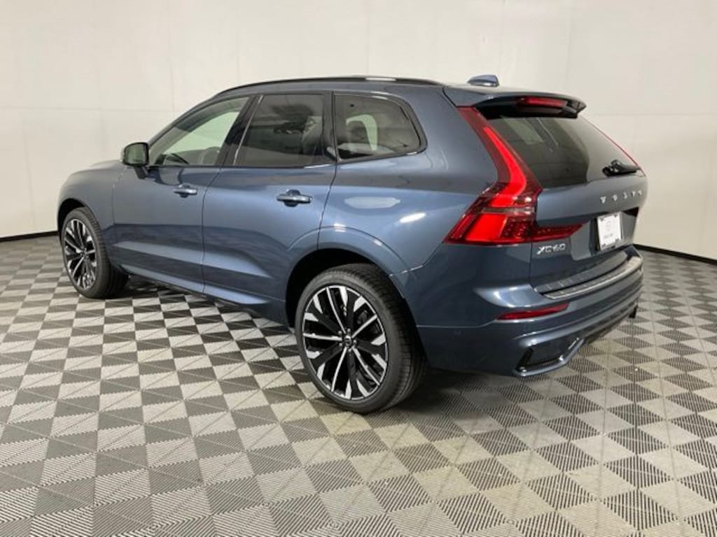 New 2026 Volvo XC60 B5 Ultra SUV