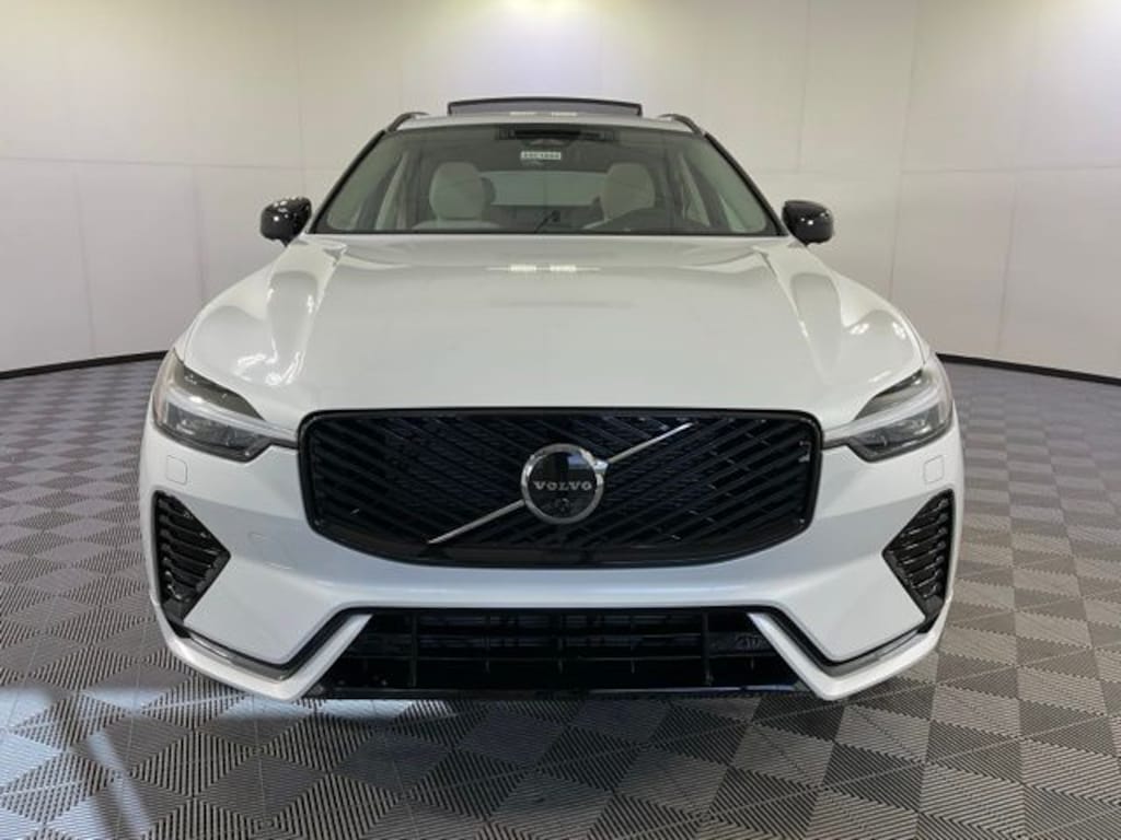 New 2026 Volvo XC60 B5 Ultra SUV
