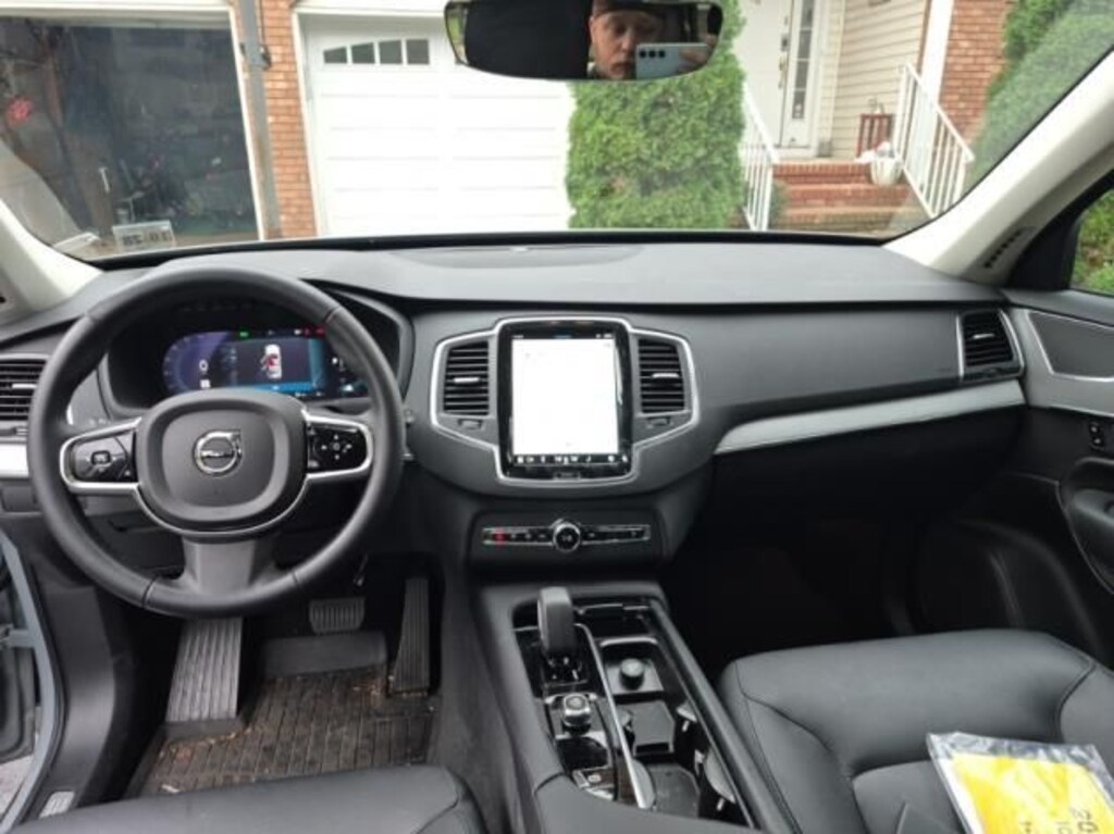 Used 2024 Volvo XC90 B5 Core Bright SUV