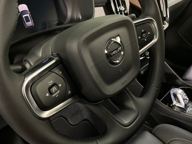 2026 Volvo XC40 Plus - Photo 22