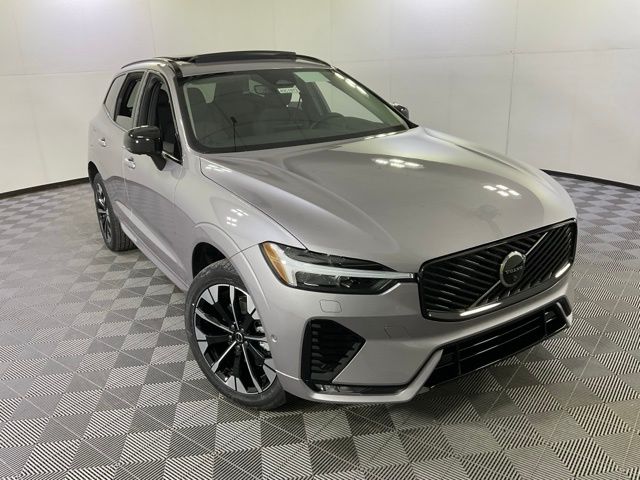 2026 Volvo XC60 Plus - Photo 41