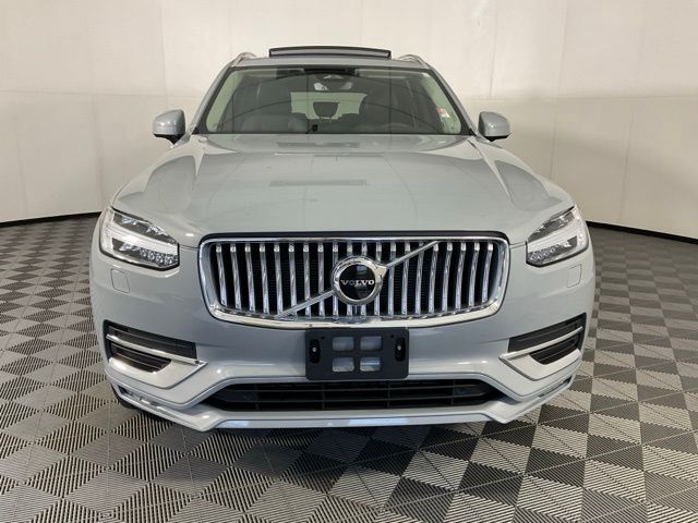 2024 Volvo XC90 B5 Core photo 2