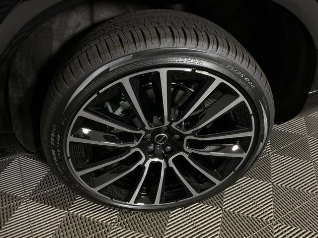 2026 Volvo XC90 Plus - Photo 42