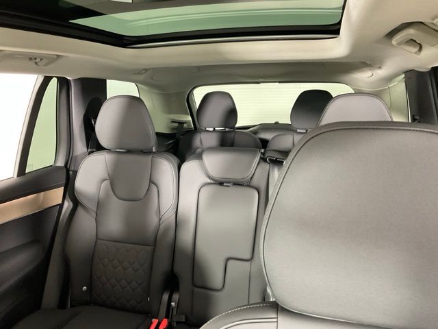 2026 Volvo XC90 Plus - Photo 36