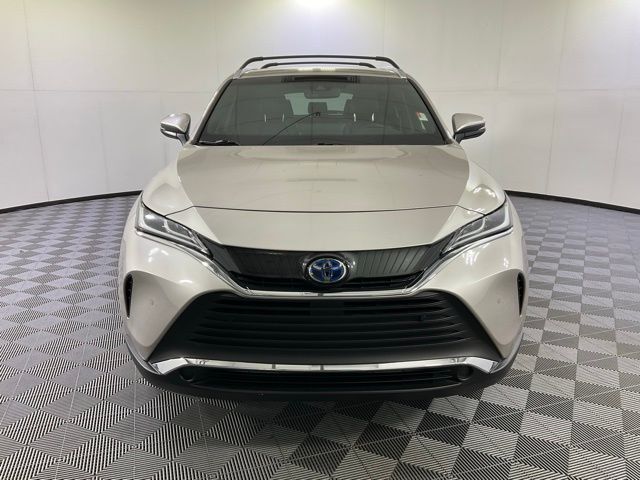 2022 Toyota Venza XLE photo 2