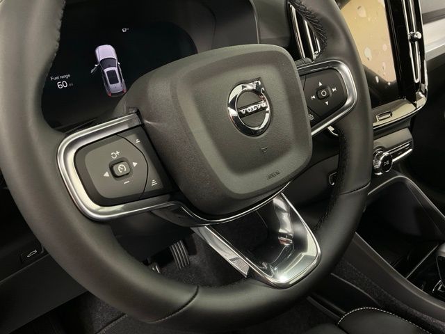 2026 Volvo XC40 Ultra Black Edition - Photo 20
