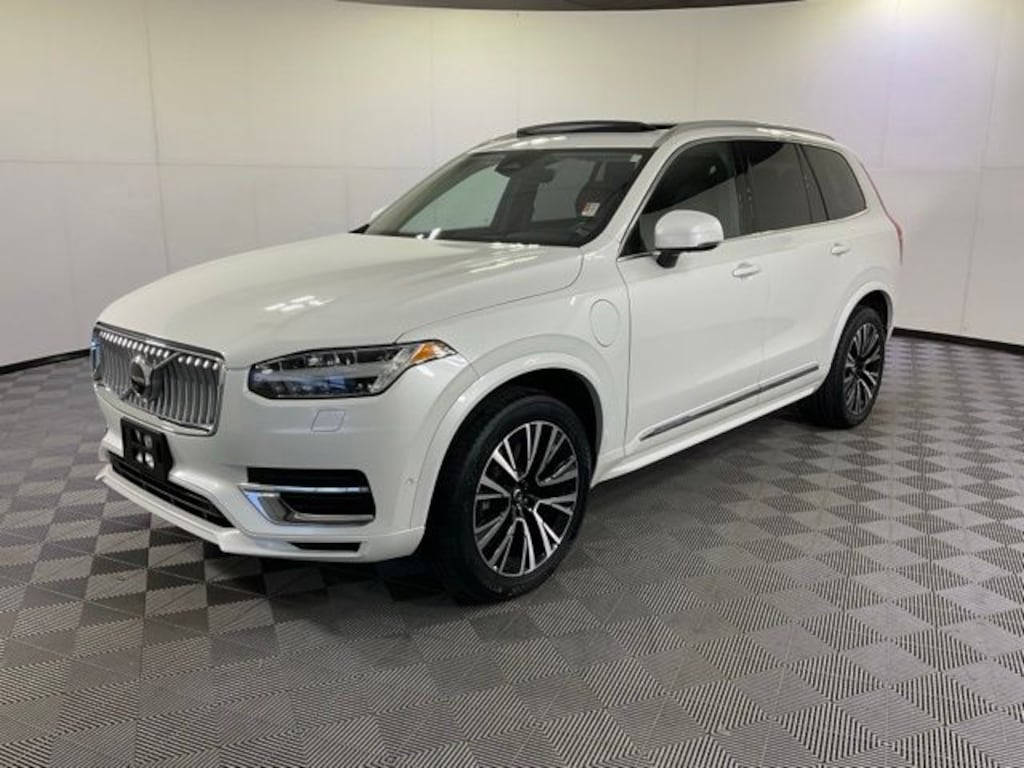 Certified 2024 Volvo XC90 plug-in hybrid T8 Plus Bright 7-Seater SUV