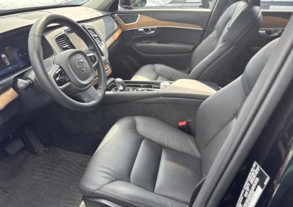 Used 2025 Volvo XC90 B5 Plus SUV