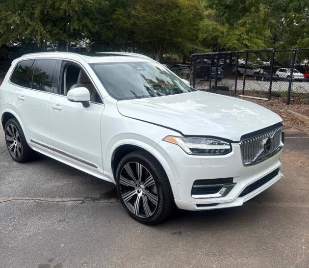 2025 Volvo XC90 plug-in hybrid