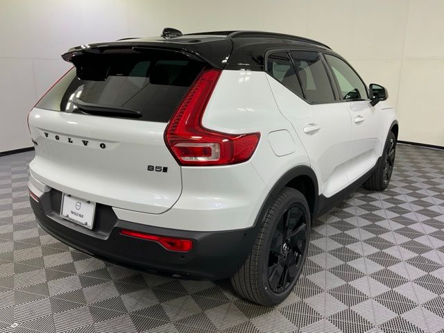 2026 Volvo XC40 Ultra Black Edition - Photo 6