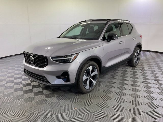 2026 Volvo XC40