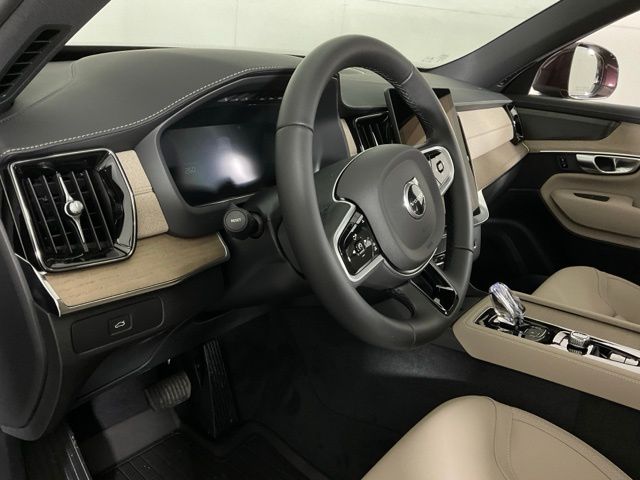 2026 Volvo XC90 Plus - Photo 19