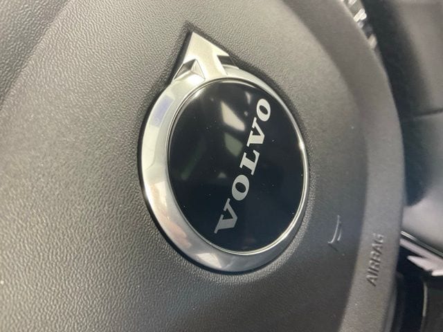 2026 Volvo XC60 Plus - Photo 43