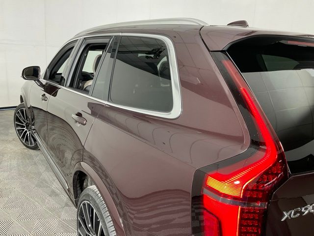 2026 Volvo XC90 Plus - Photo 38