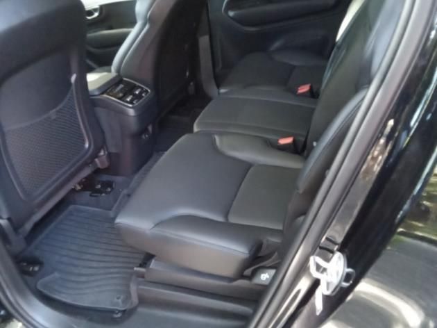 2024 Volvo XC90 B5 Core photo 2