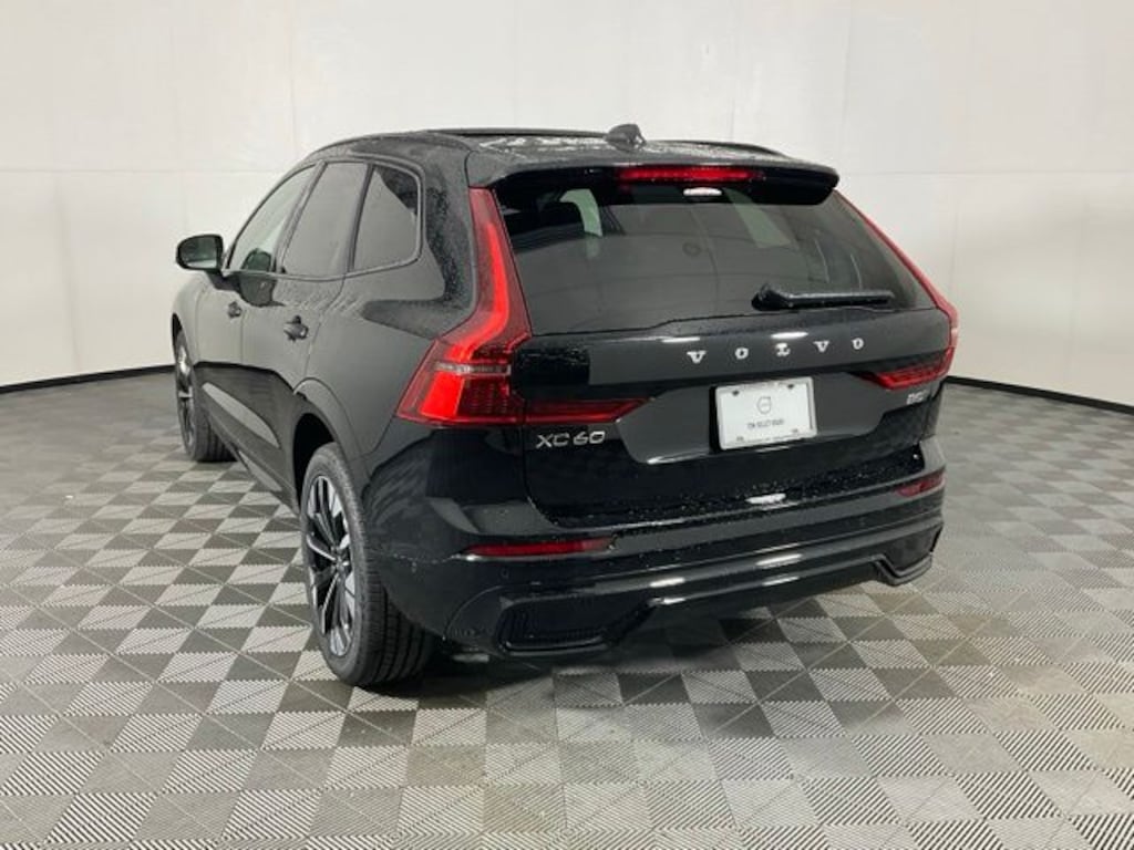 New 2026 Volvo XC60 B5 Ultra SUV
