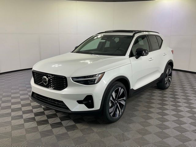  Volvo XC40