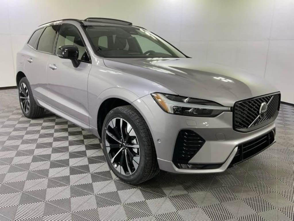 New 2026 Volvo XC60 B5 Plus SUV