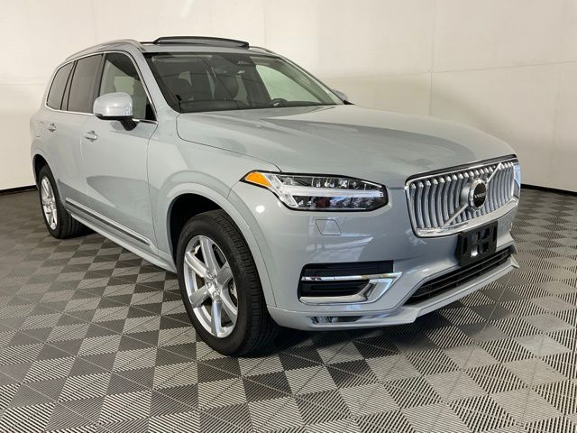 2024 Volvo XC90 B5 Core photo 3