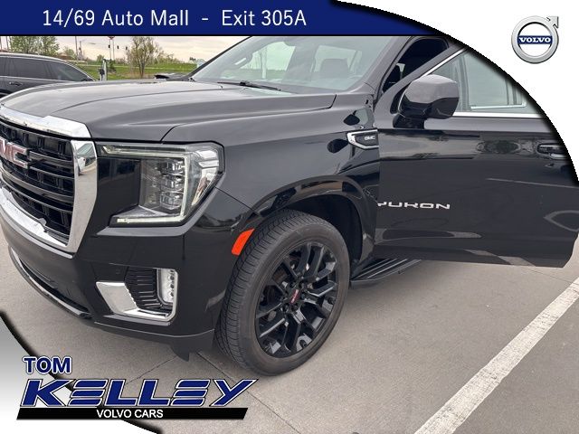 2022 GMC Yukon 4WD SLE's photo