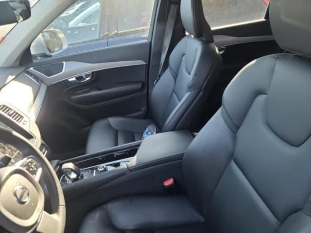 Used 2023 Volvo XC90 B5 AWD Core SUV