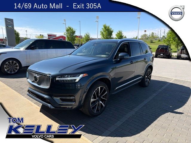 2024 Volvo XC90 B6 Plus 7-Seater Bright theme 4WD's photo