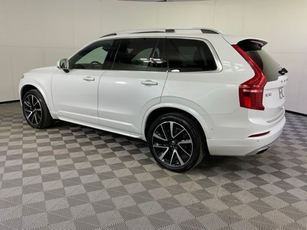 Used 2018 Volvo XC90 T6 AWD Momentum (7 Passenger) SUV