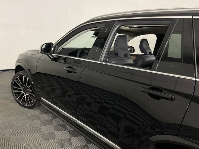 2026 Volvo XC90 Plus - Photo 39
