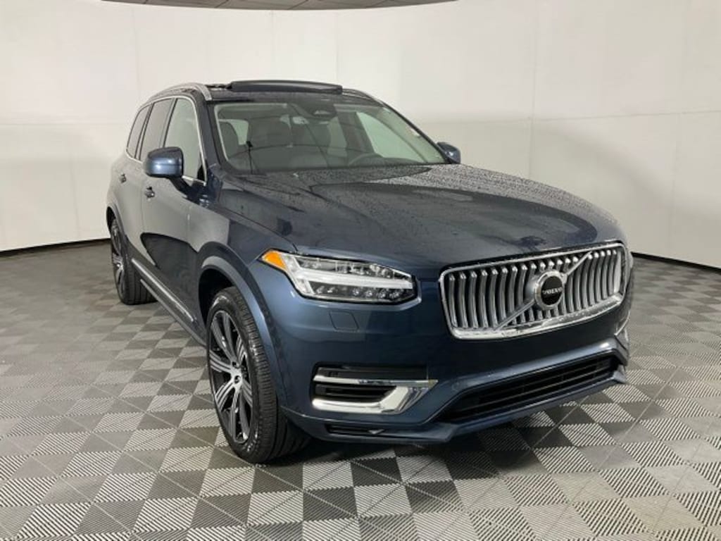Certified 2024 Volvo XC90 plug-in hybrid T8 Core Bright SUV