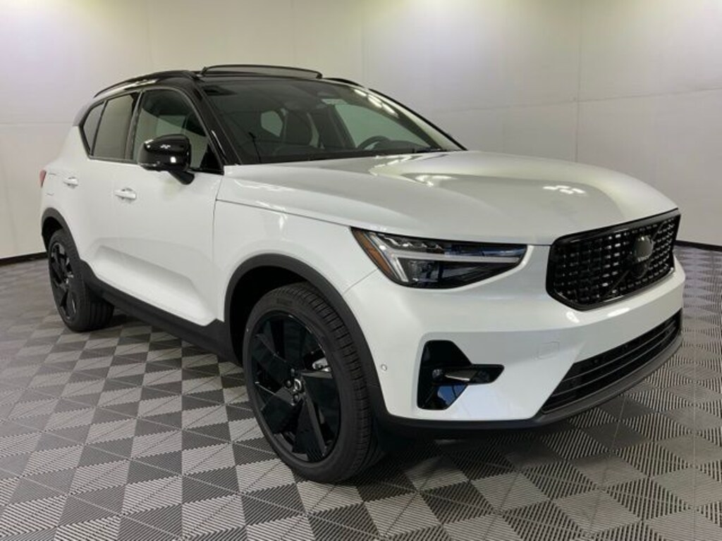 New 2026 Volvo XC40 B5 Ultra Black Edition SUV