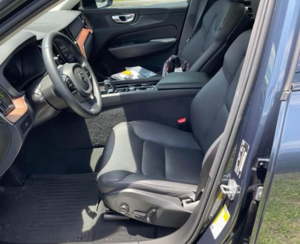 Used 2024 Volvo XC60 B5 Plus Dark SUV